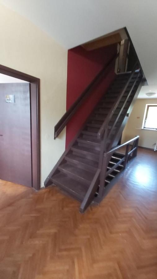 Hostel In Picerija Spajza Mojstrana Bagian luar foto
