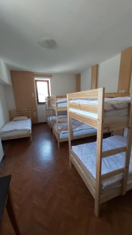 Hostel In Picerija Spajza Mojstrana Bagian luar foto